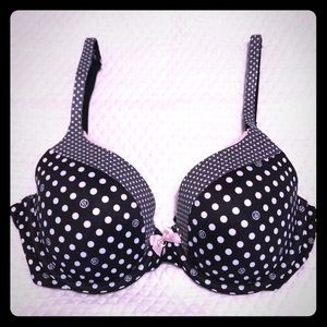 Victoria’s Secret push up bra - Size 34B. NWOT.